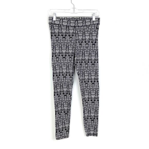 Victoria’s Secret PINK Aztec Print Leggings - Md - Picture 1 of 6